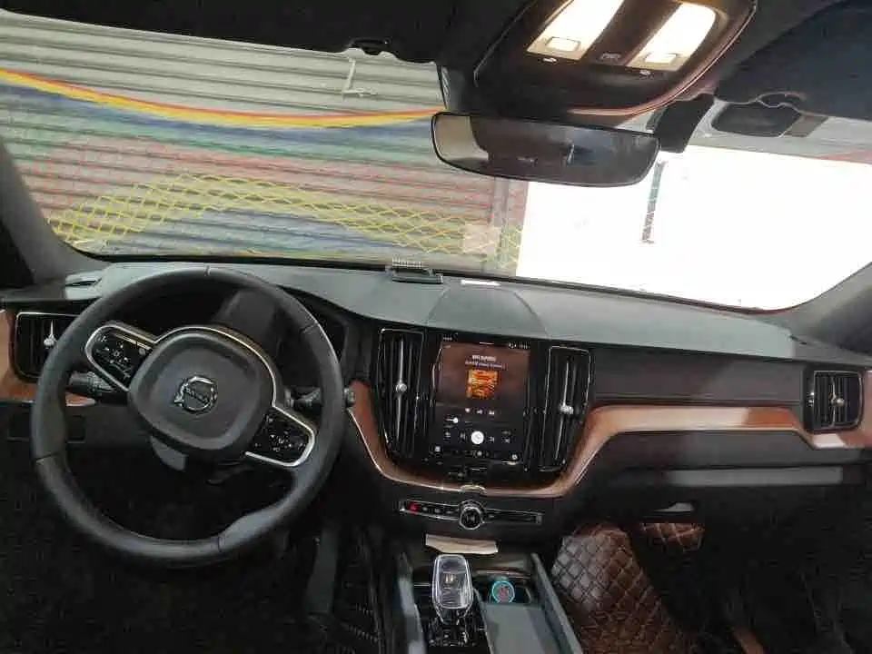Volvo XC60 — миниатюра 3