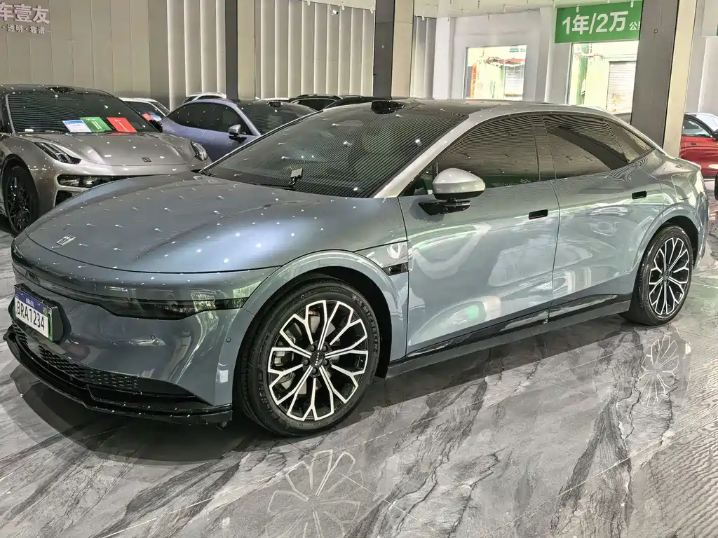 Zeekr 007
