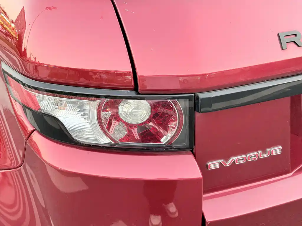 Land Rover Evoque (Import) — миниатюра 15