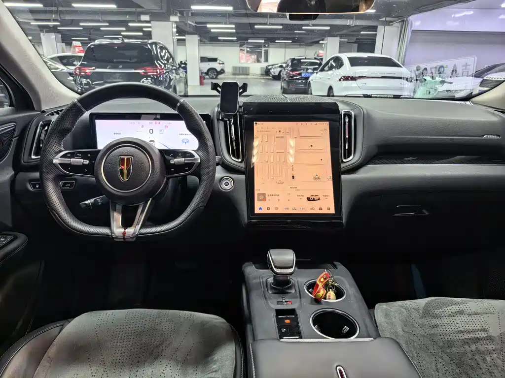 Hongqi HS3 PHEV 2024 115km