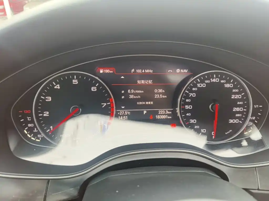 Audi A6L — миниатюра 12