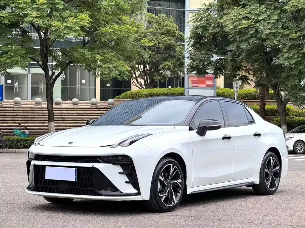2024 Lynk & Co 03 - zdjęcie 1 z 9