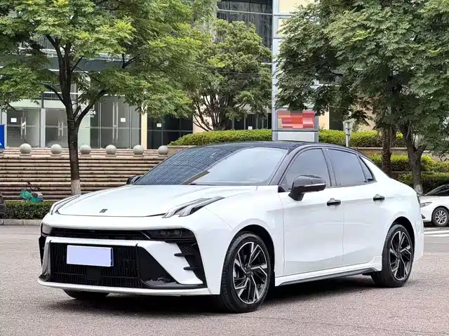 2024 Lynk & Co 03