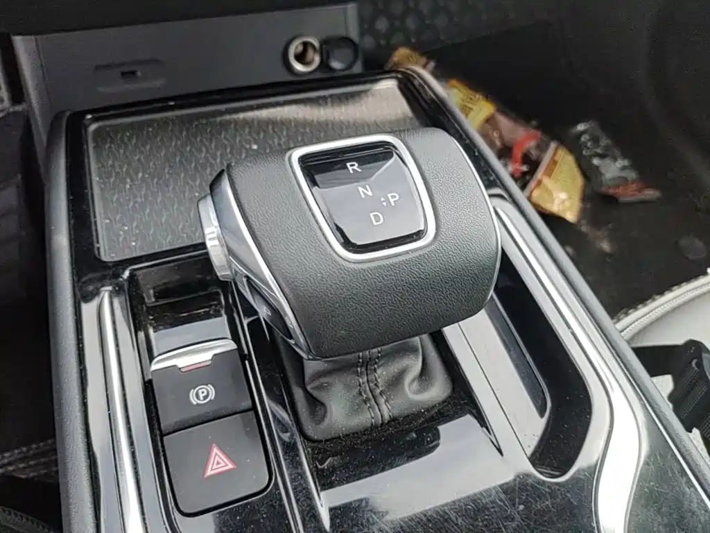 Hongqi Hongqi E-QM5 — миниатюра 19