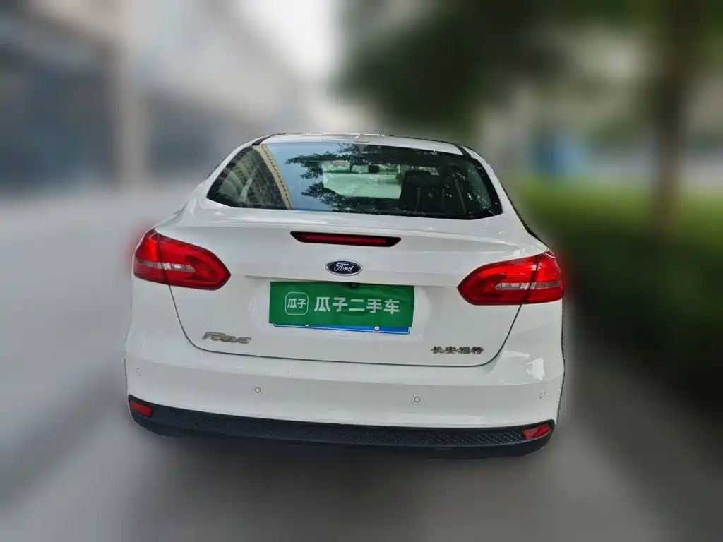 Ford Focus — миниатюра 7