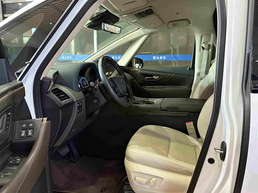 Toyota Vellfire — миниатюра 3
