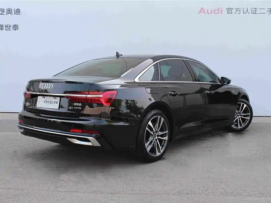 Audi A6L 2024 40 TFSI Luxury