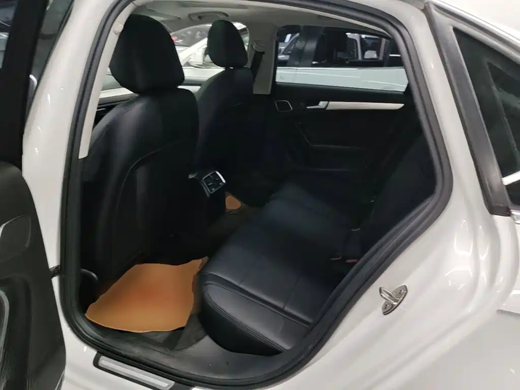Audi A4L — миниатюра 17