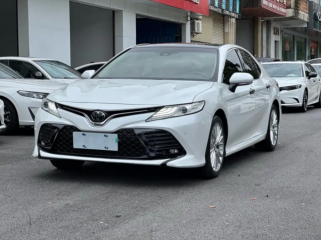 Toyota Camry 2018 2.5G Luxury