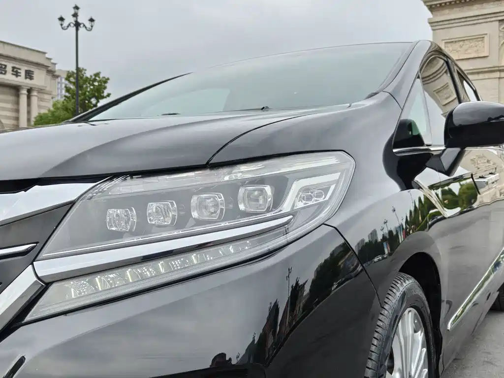 Honda Elysion — миниатюра 12