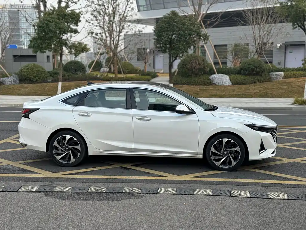 CHANGAN RUICHENG PLUS