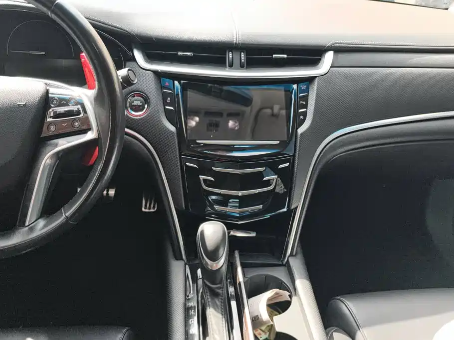 Cadillac XTS — миниатюра 13