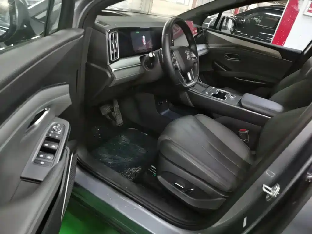 BYD L DM-i — миниатюра 16