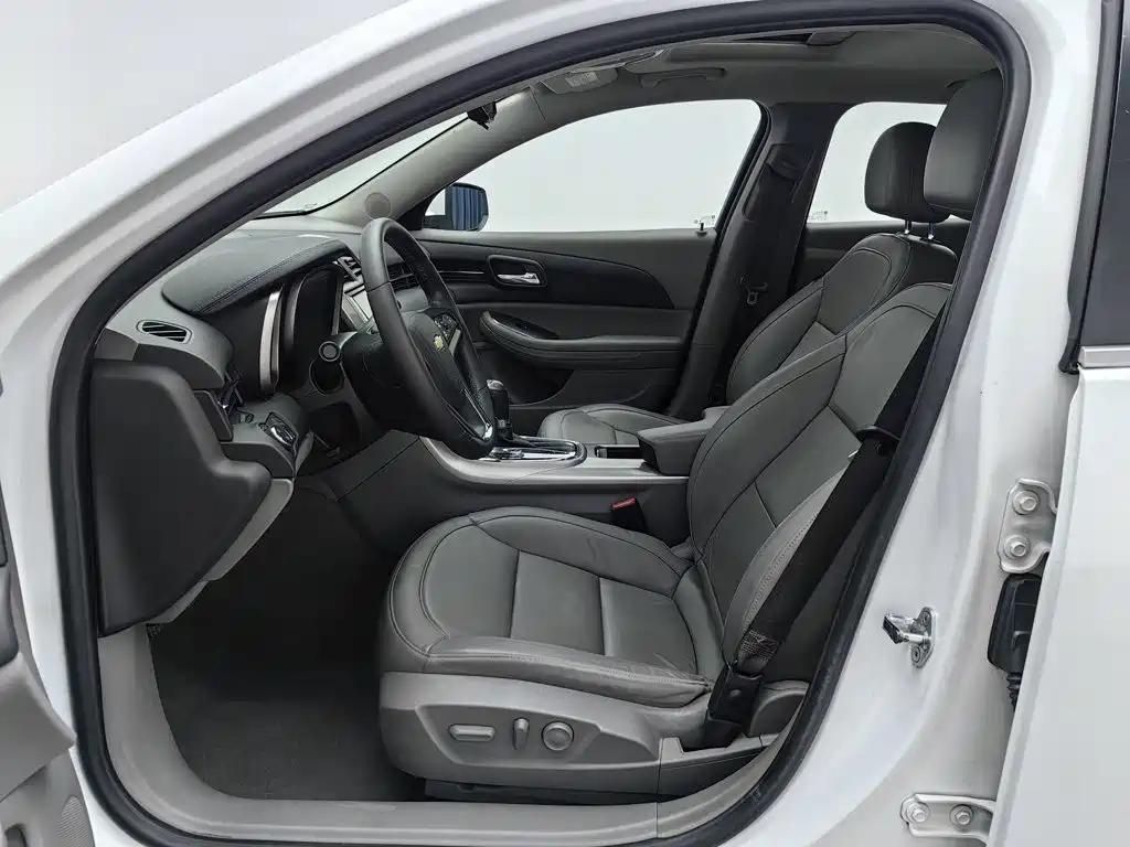 Chevrolet Malibu — миниатюра 10