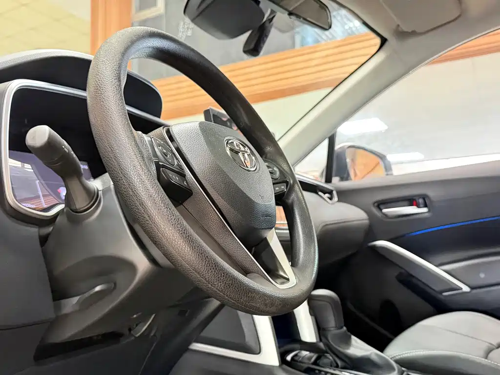 Toyota Frontlander — миниатюра 5