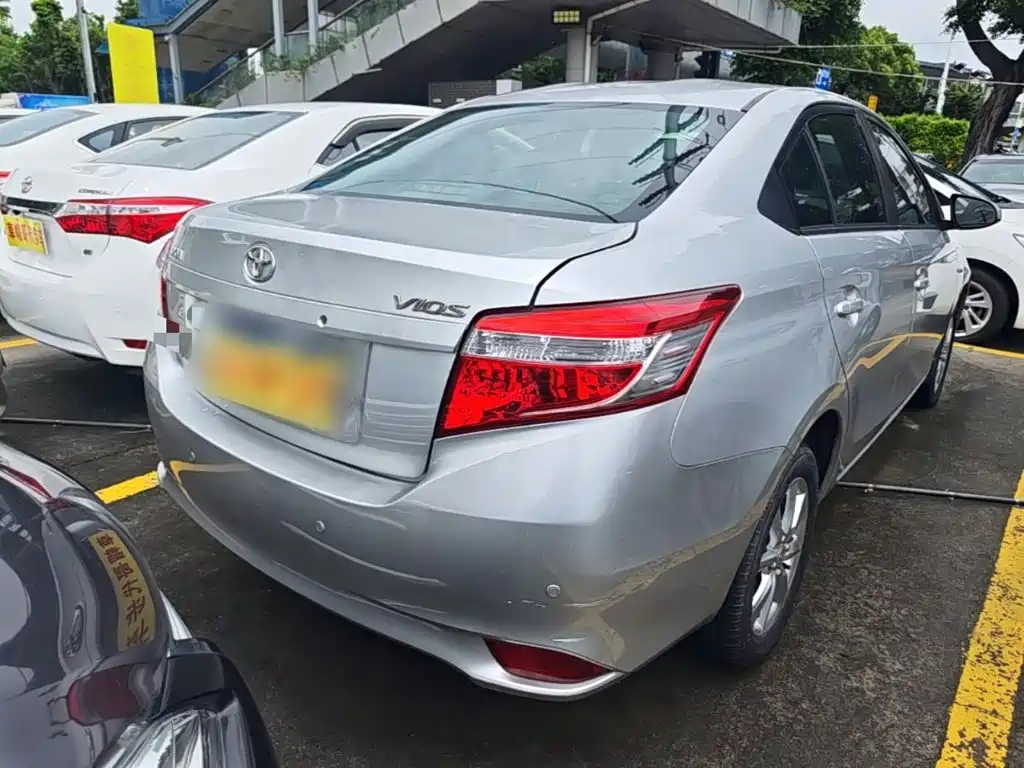 Toyota Vios — миниатюра 7
