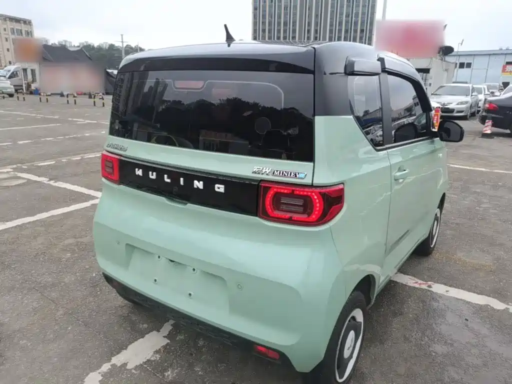 Wuling MINIEV — миниатюра 7