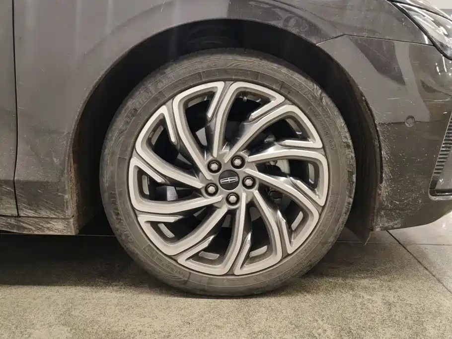 Lincoln Z — миниатюра 6