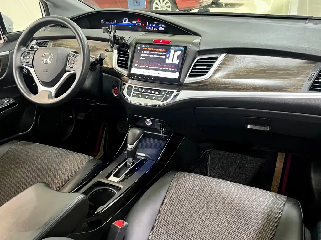 Honda Jade — миниатюра 12