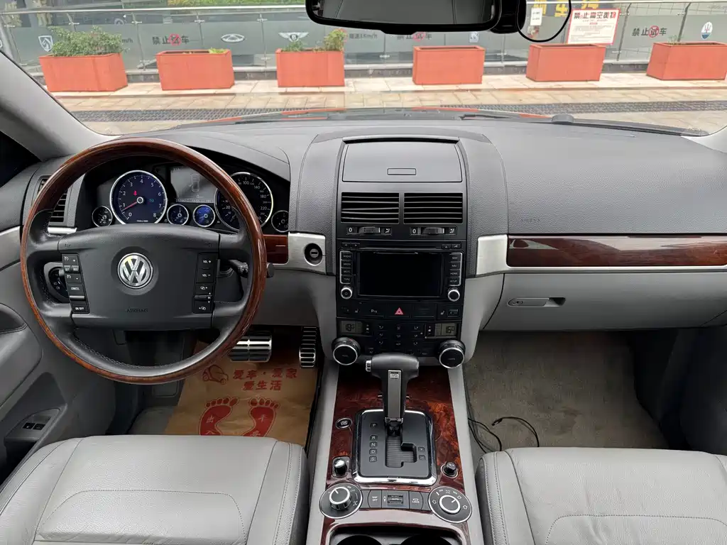 Volkswagen Touareg — миниатюра 6