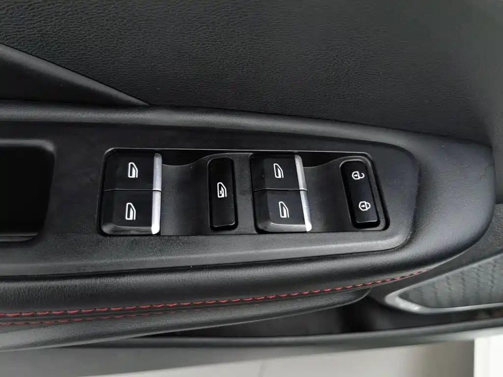 Geely Binrui — миниатюра 9
