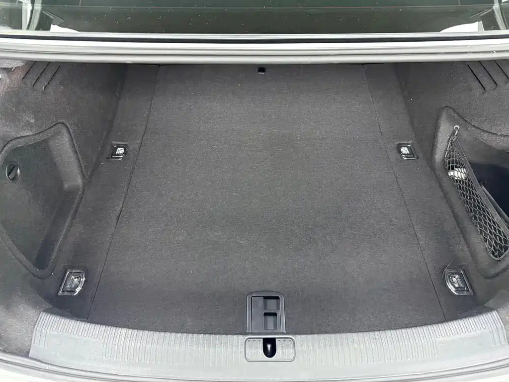Audi A4L — миниатюра 29