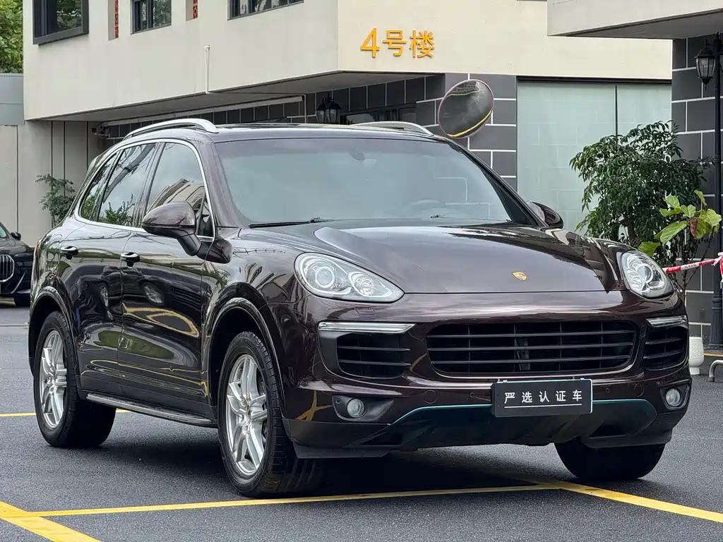 Porsche Cayenne — миниатюра 3