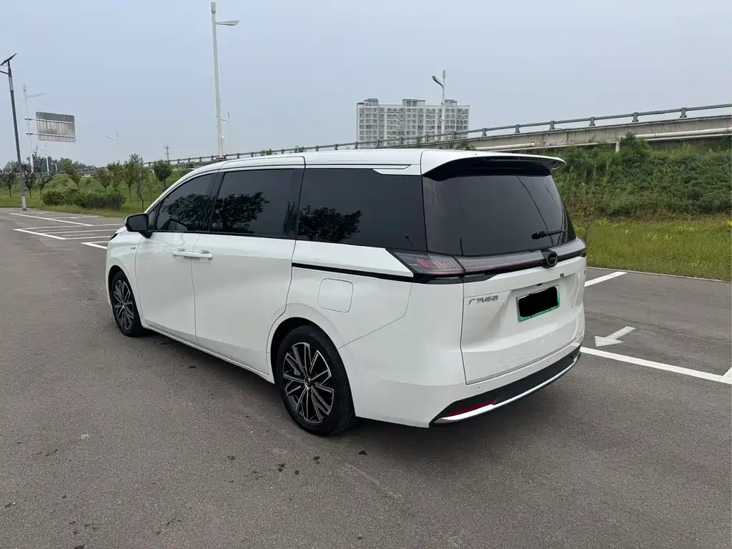 GAC Motor Trumpchi E8 PHEV — миниатюра 6
