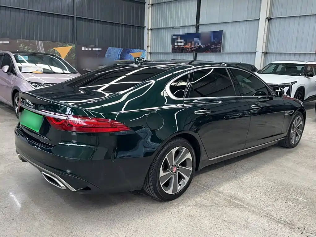 Jaguar XFL — миниатюра 15