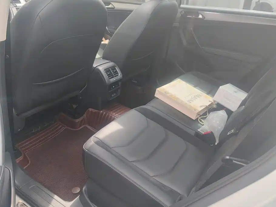 Volkswagen Tiguan L — миниатюра 11