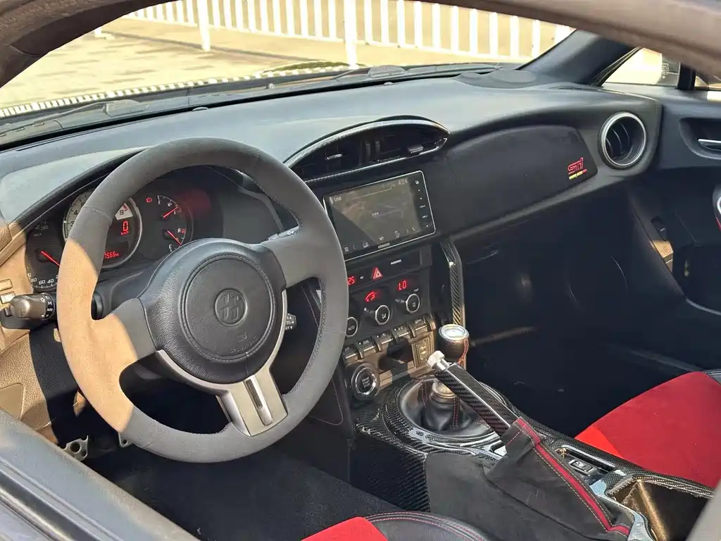 Toyota 86 — миниатюра 4