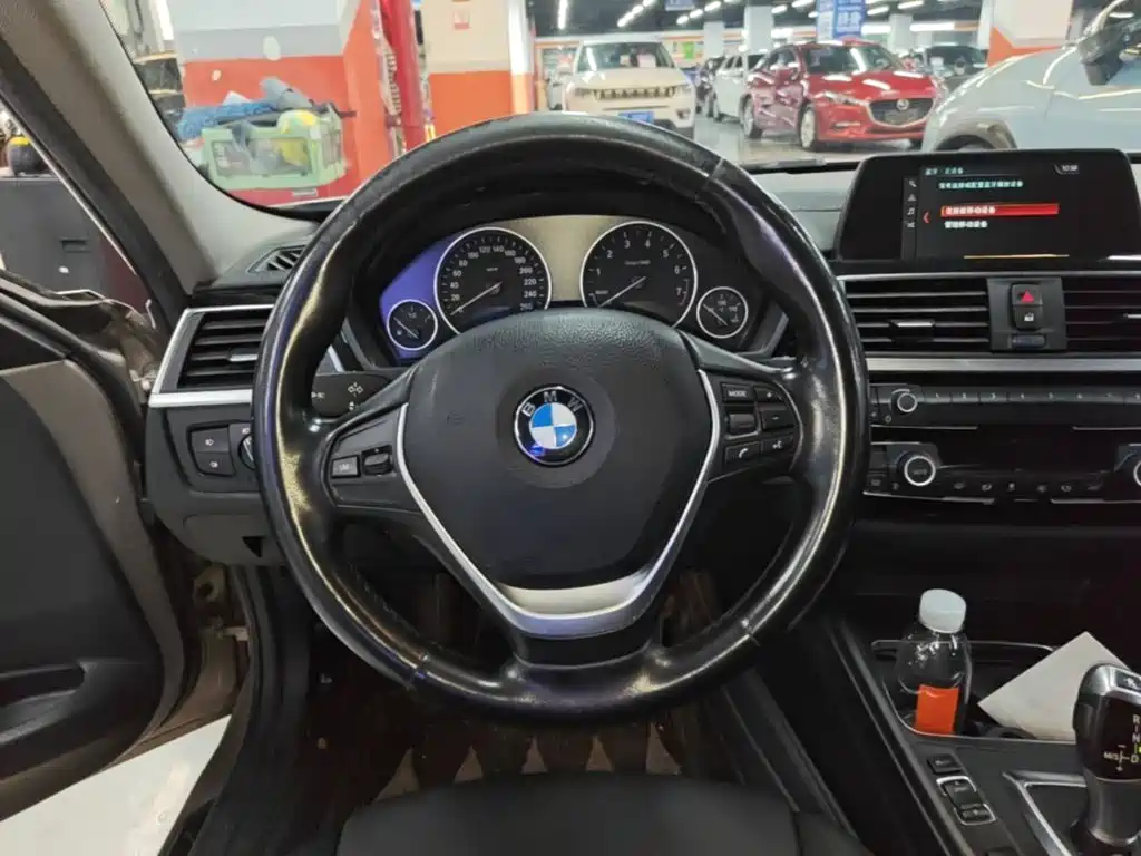 BMW 3 Series — миниатюра 11