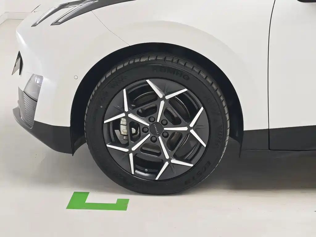 Lynk & Co Z20 — миниатюра 8