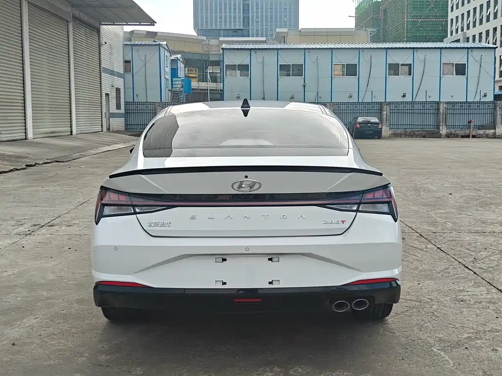 Hyundai Elantra — миниатюра 6
