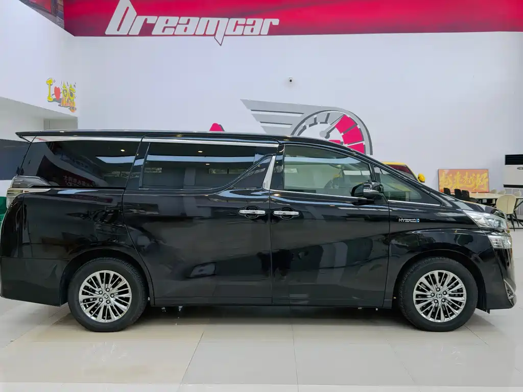 Toyota Vellfire — миниатюра 4
