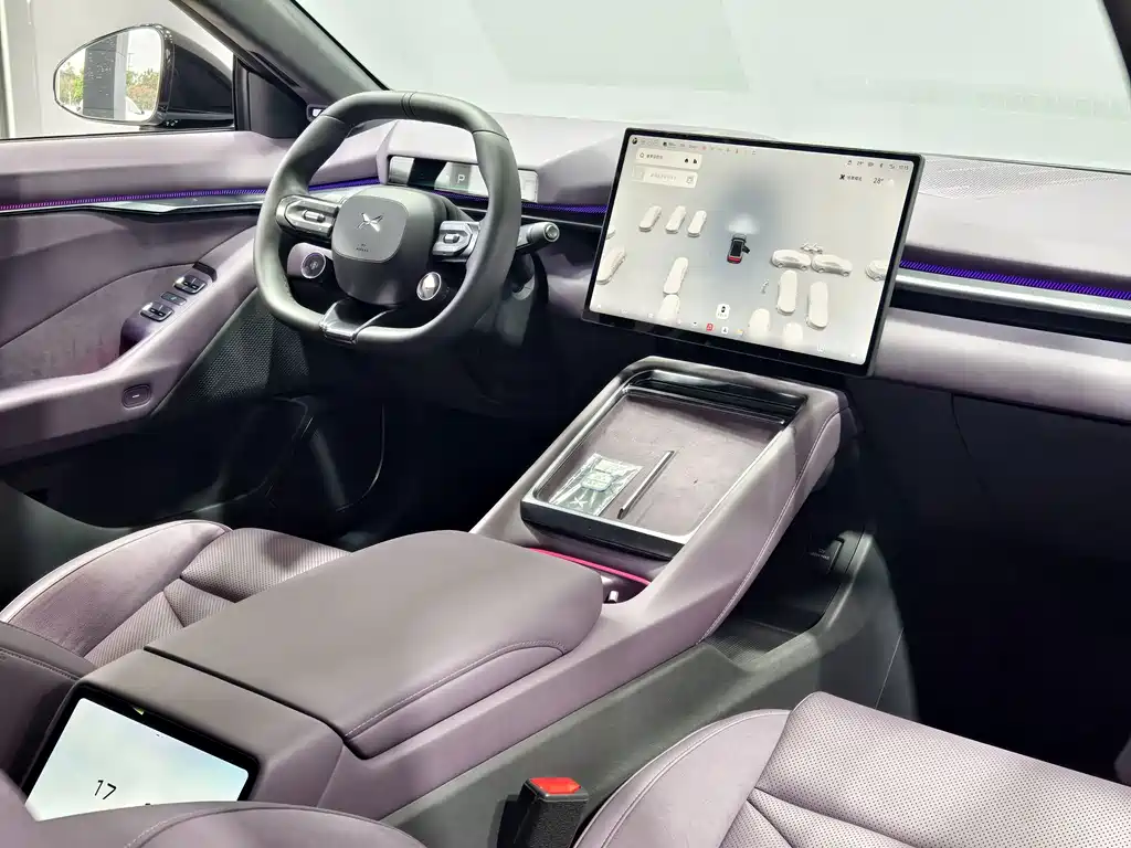 XPeng P7 — миниатюра 10