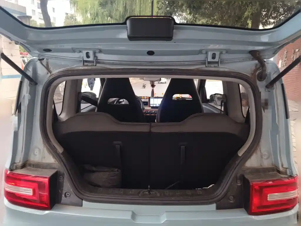 Wuling MINIEV — миниатюра 10