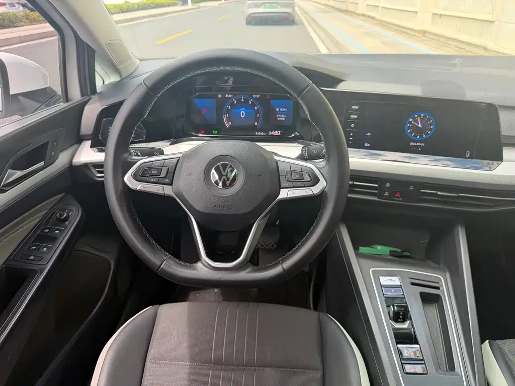 Volkswagen Golf — миниатюра 9