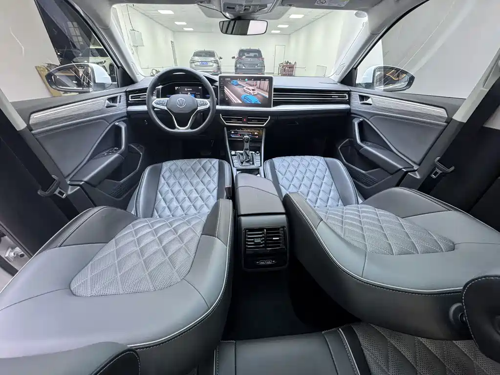 Volkswagen Sagitar — миниатюра 9