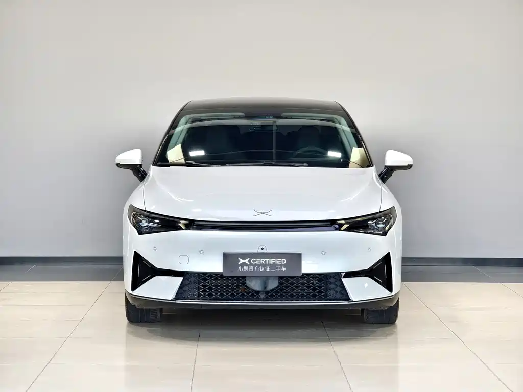 XPeng P5 — миниатюра 2