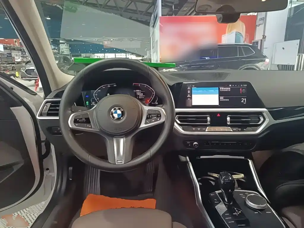 BMW 3 Series — миниатюра 11