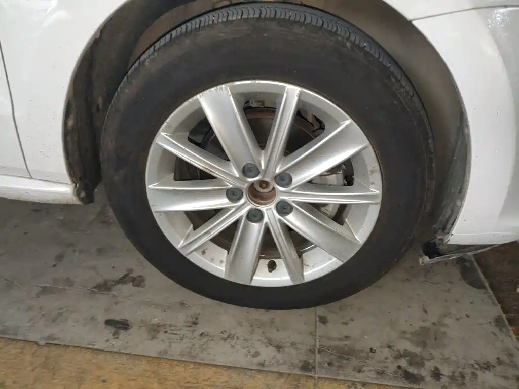 Volkswagen Polo — миниатюра 8