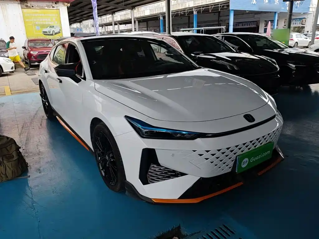 Changan UNI-V — миниатюра 4