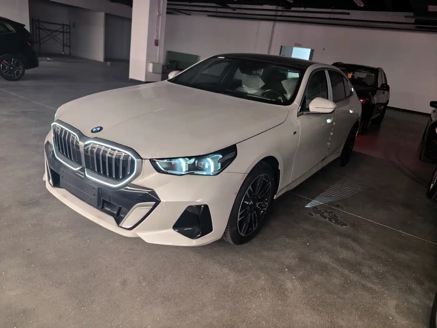 宝马5系 2025款 530Li 领先型 M运动套装 2026