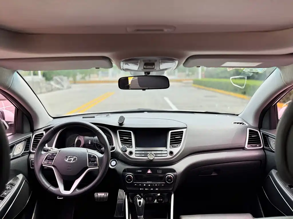 Hyundai Tucson — миниатюра 10