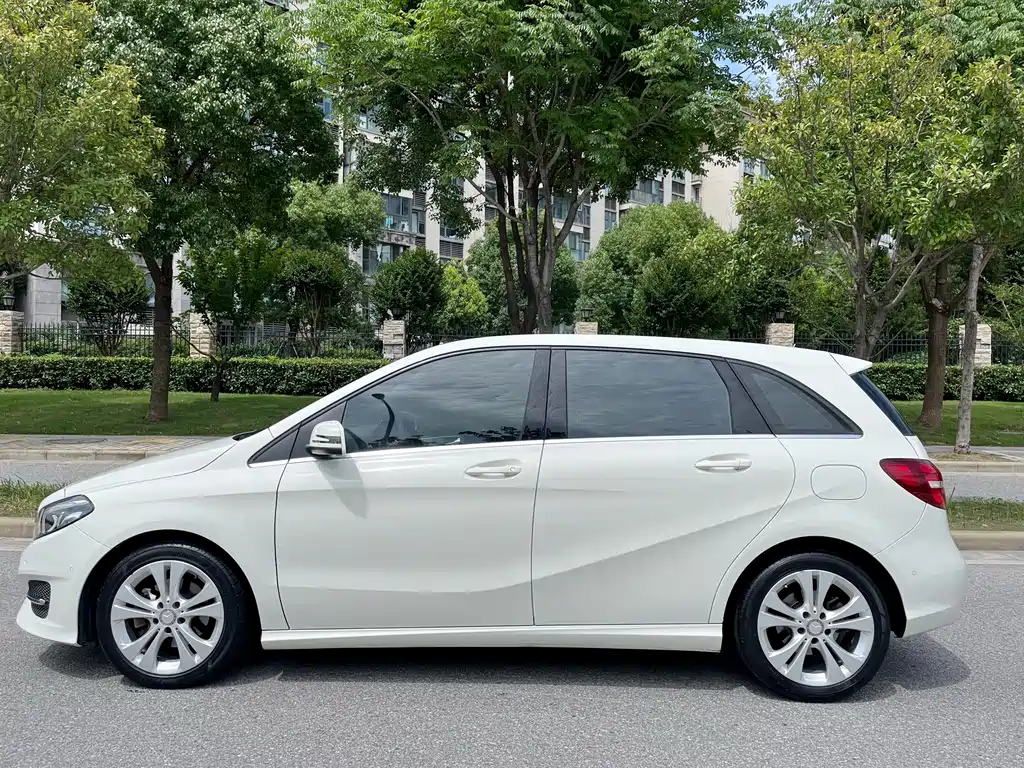 Mercedes-Benz B-Class — миниатюра 4