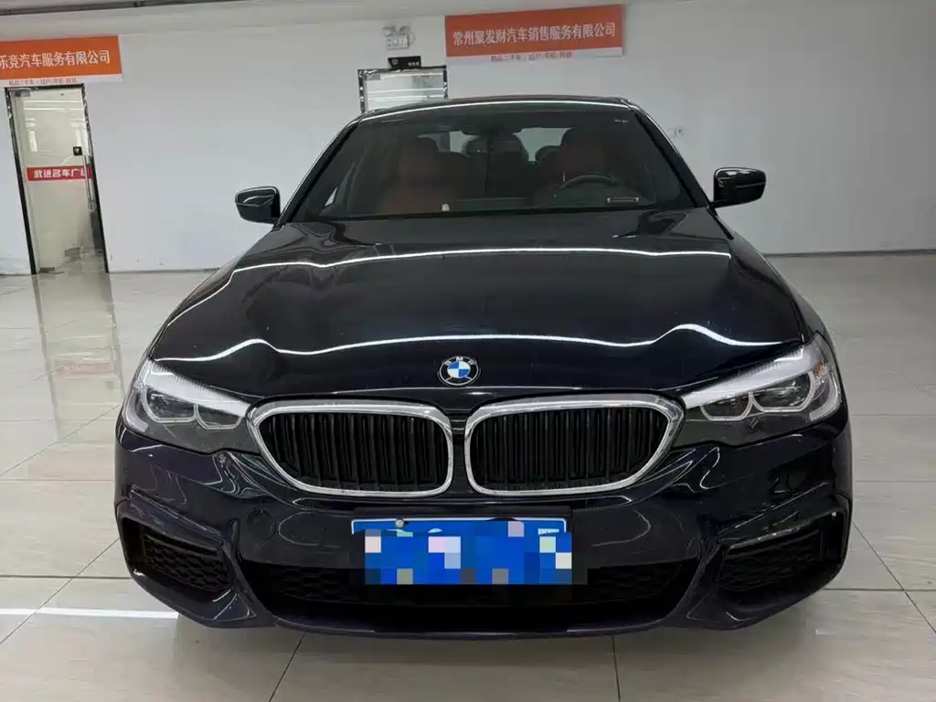 BMW 5 Series — миниатюра 2
