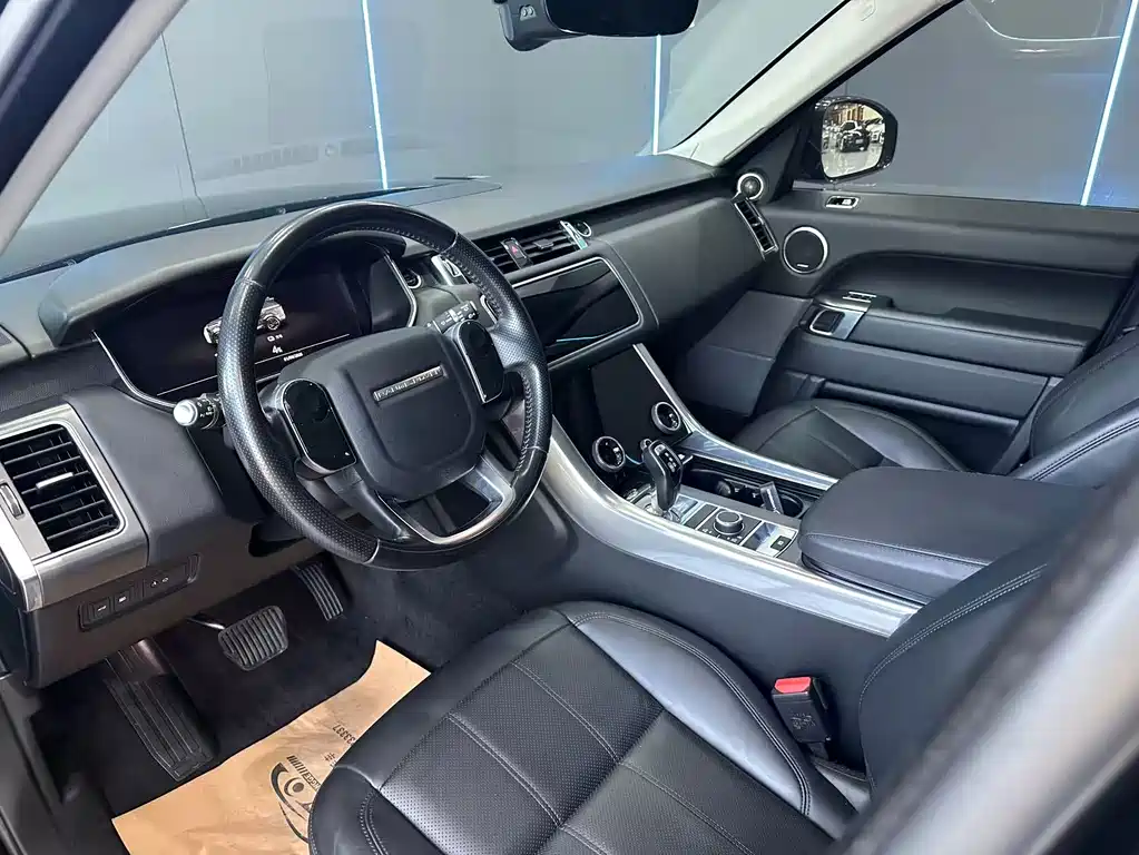 Land Rover Sport PHEV — миниатюра 11