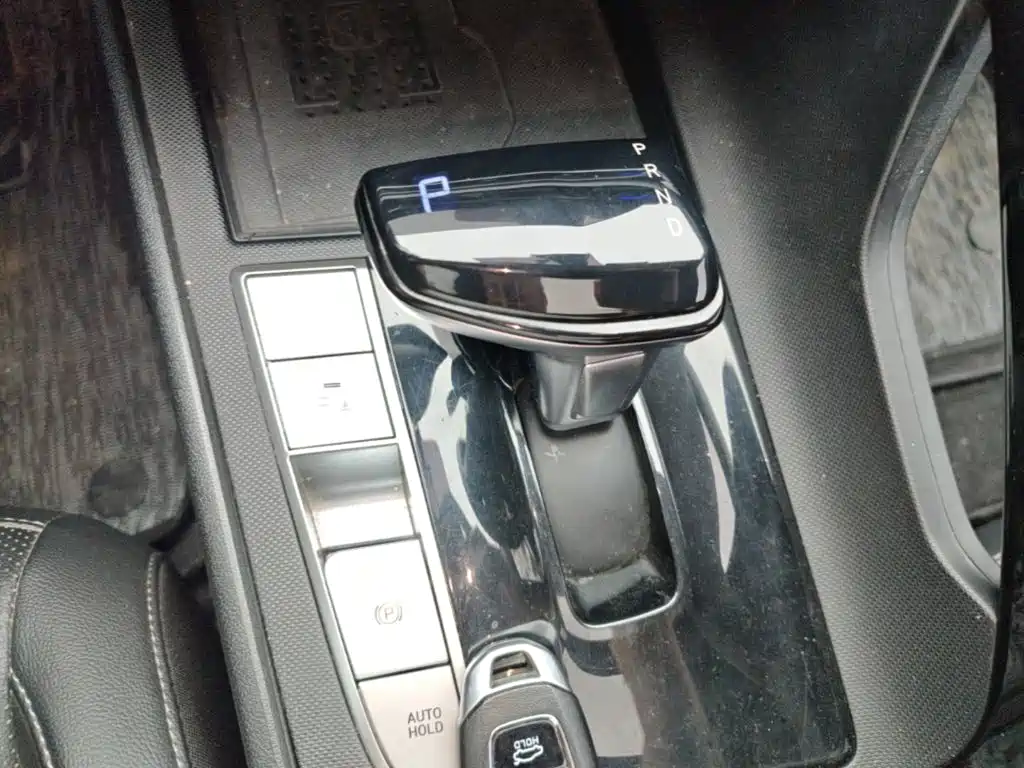 Hyundai Elantra — миниатюра 14