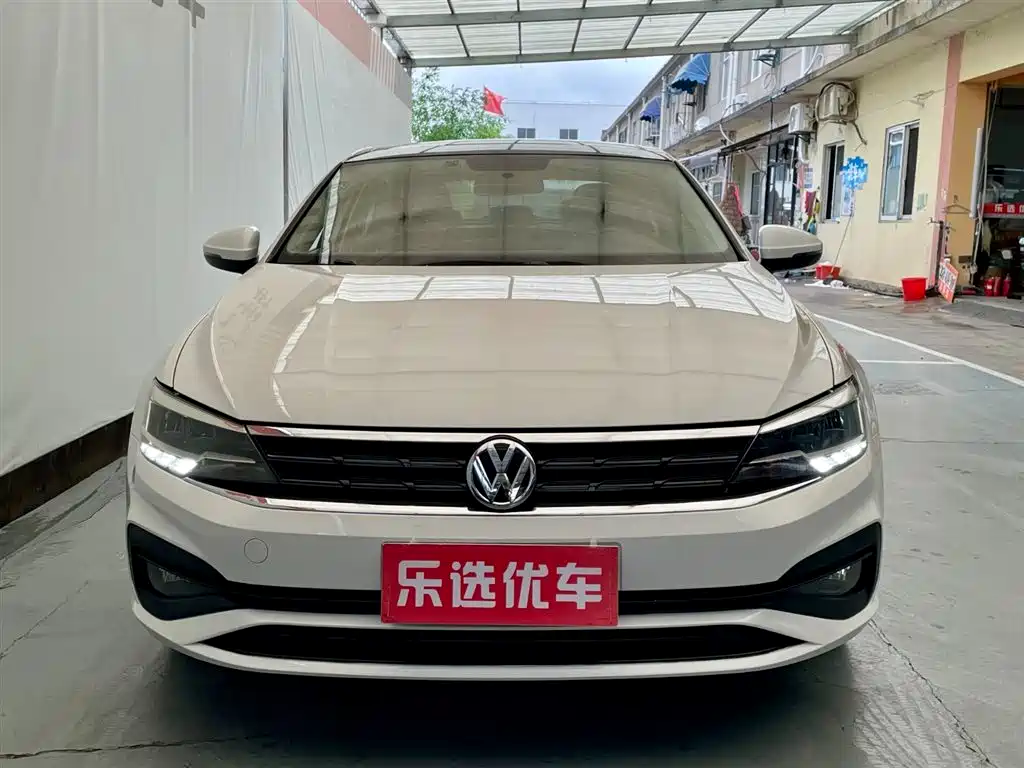 Volkswagen Lamando 2019 230TSI DSG VI